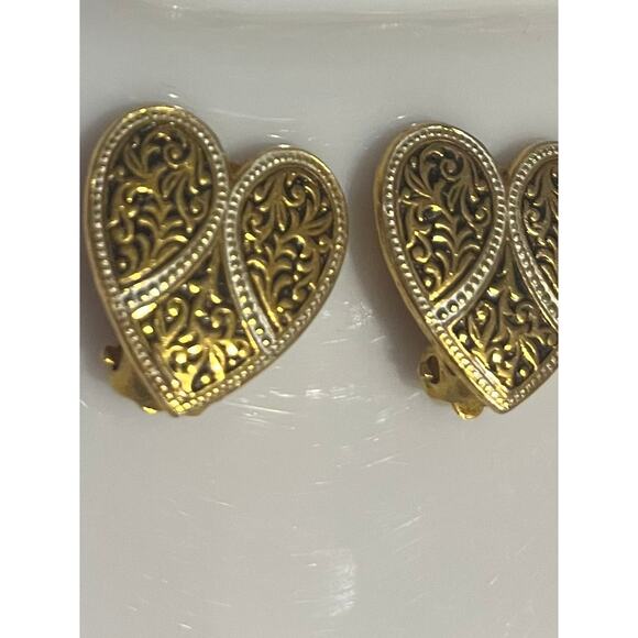 Set of 5 Clip Earrings- Vintage and Modern - Picture 9 of 9